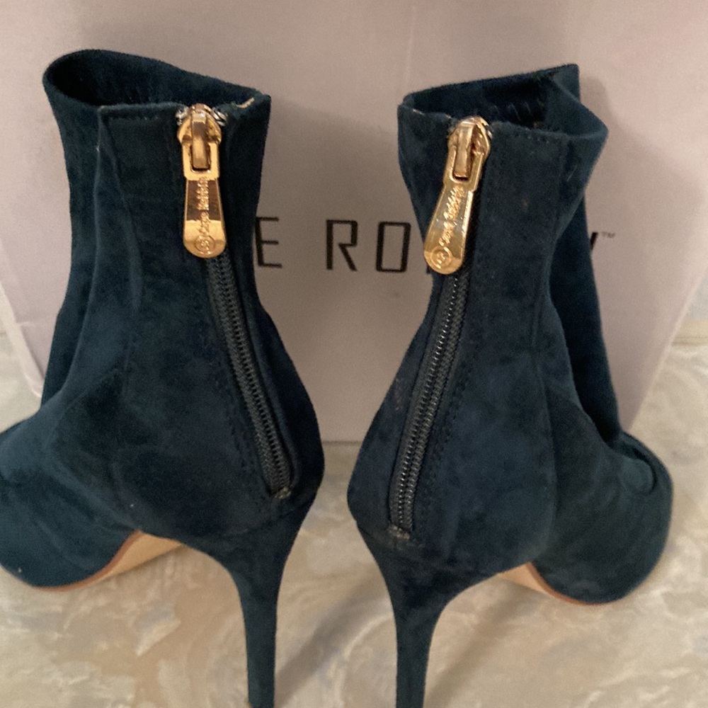 Cape Robbin Booties - Picture 4 of 5
